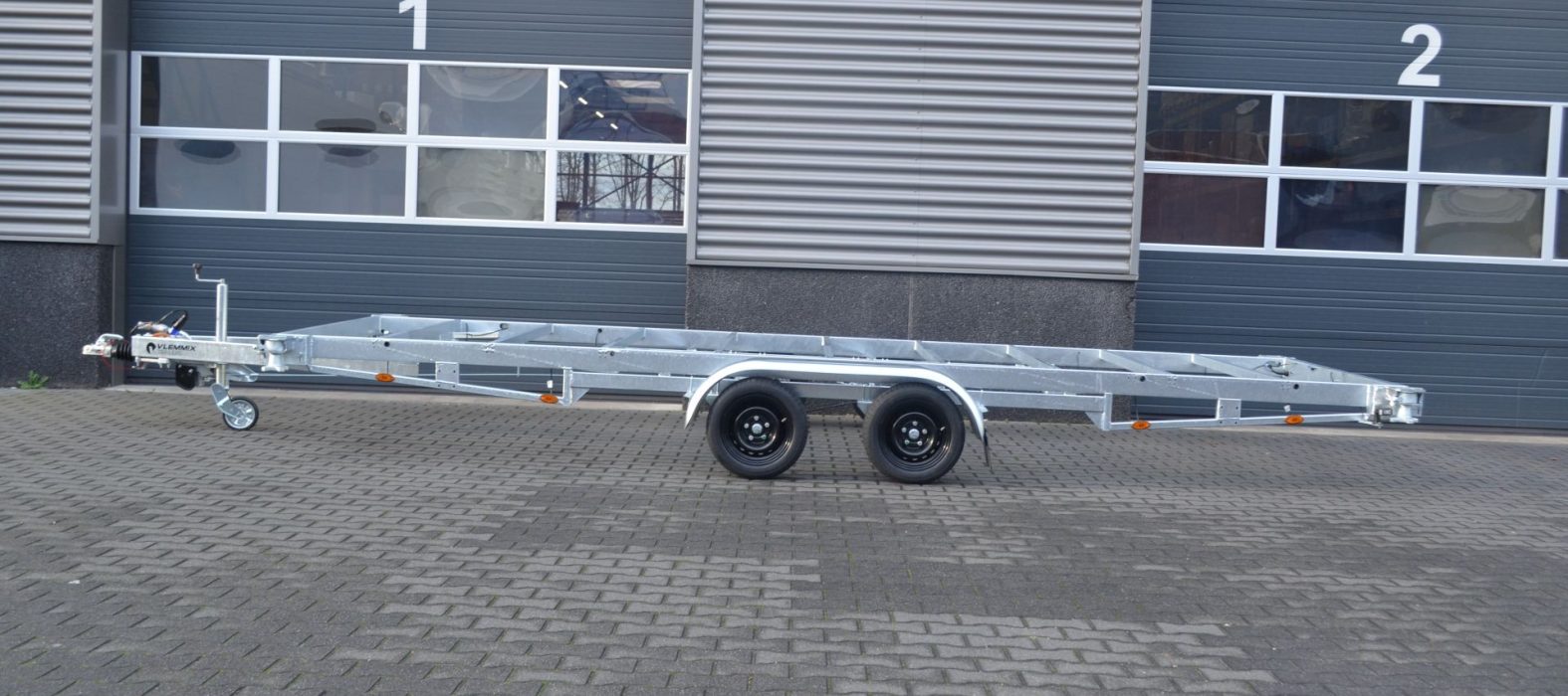 vlemmix-container-trailer-2-assen-20ft-zijkant